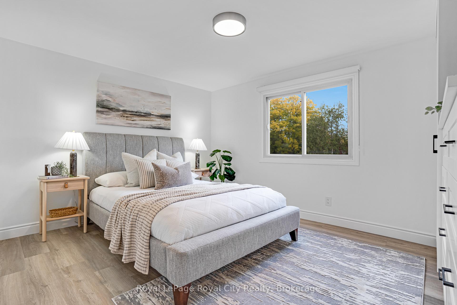 Photo 28 of 31 Lambert Crescent, Guelph, Dovercliffe Park/Old University — HOMEH