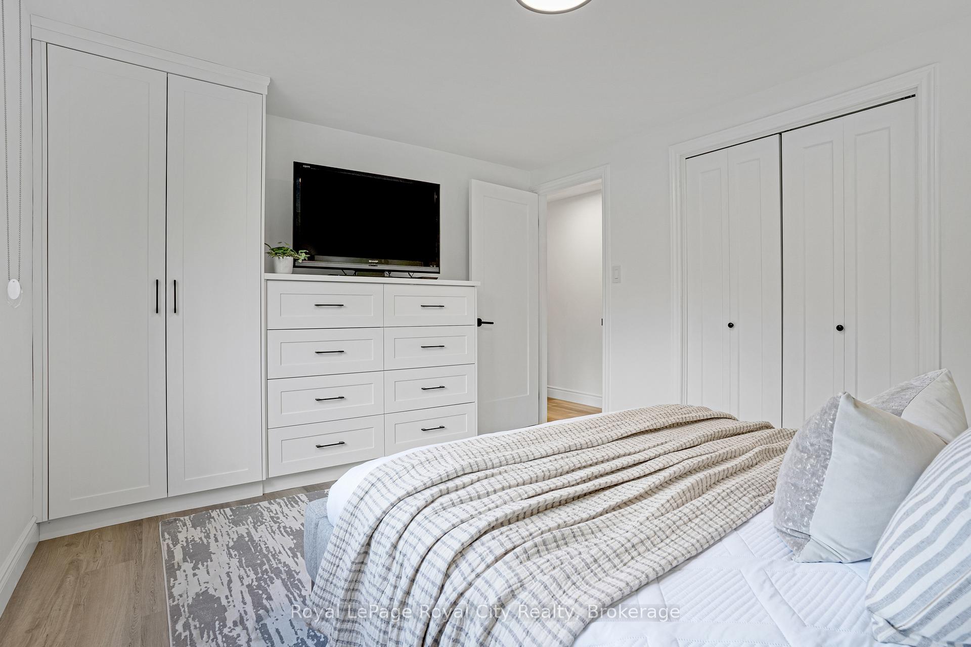 Photo 29 of 31 Lambert Crescent, Guelph, Dovercliffe Park/Old University — HOMEH