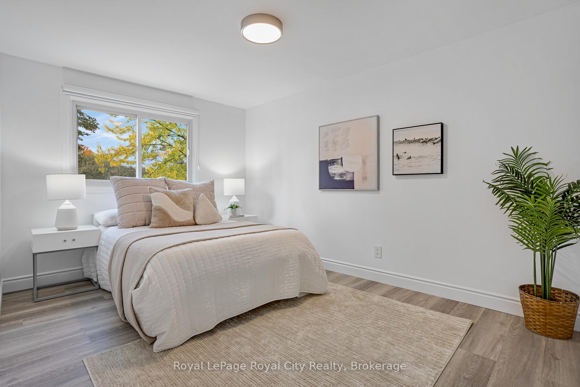 Photo 30 of 31 Lambert Crescent, Guelph, Dovercliffe Park/Old University — HOMEH