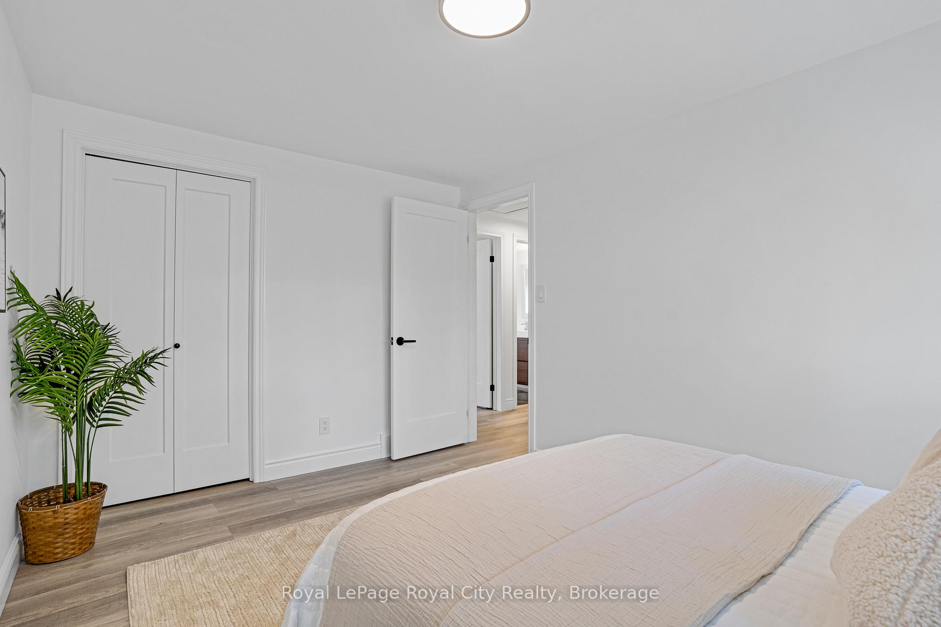 Photo 31 of 31 Lambert Crescent, Guelph, Dovercliffe Park/Old University — HOMEH