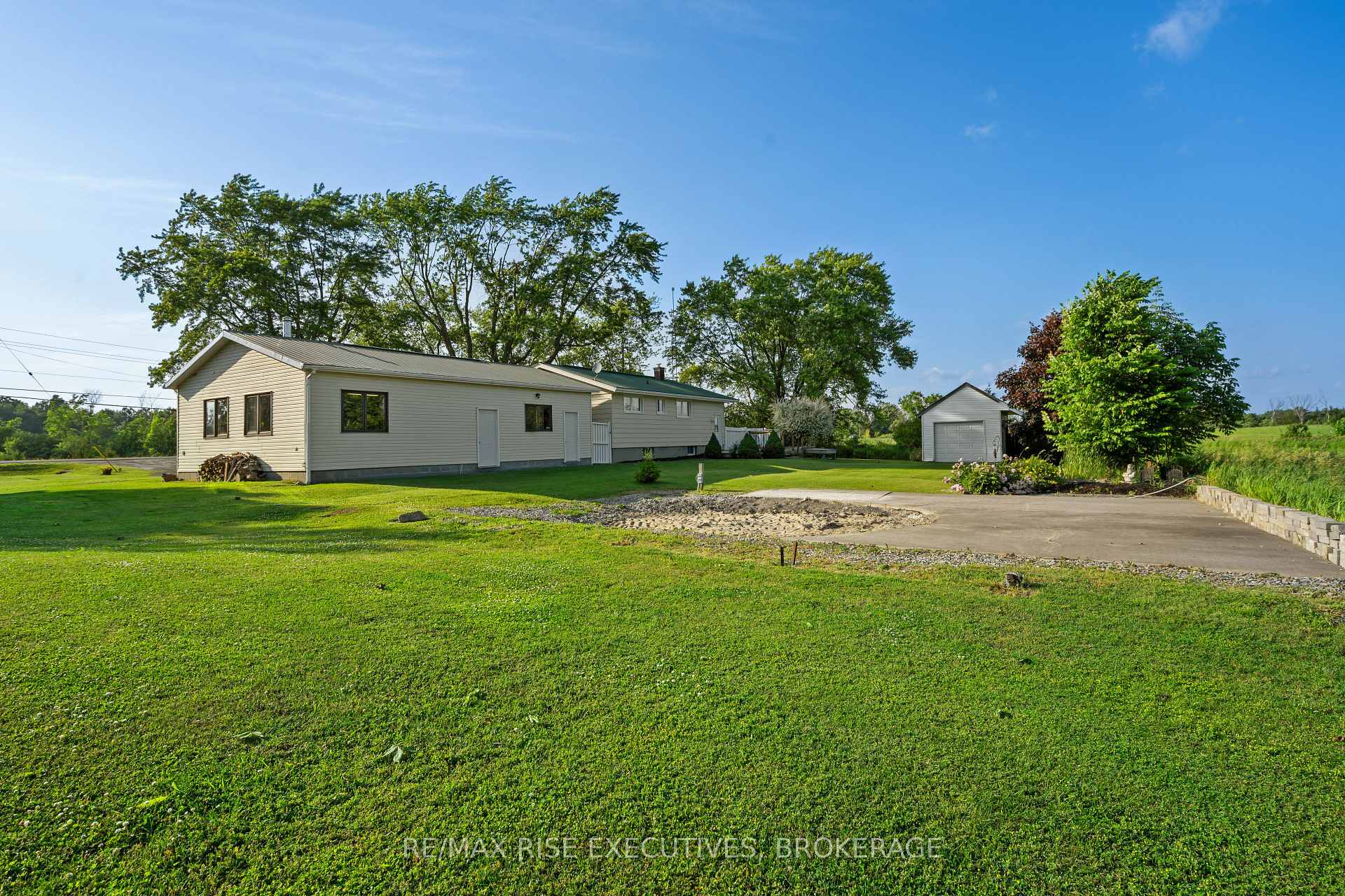 Photo 6 of 3642 Perth Road, Frontenac, Frontenac South — HOMEH