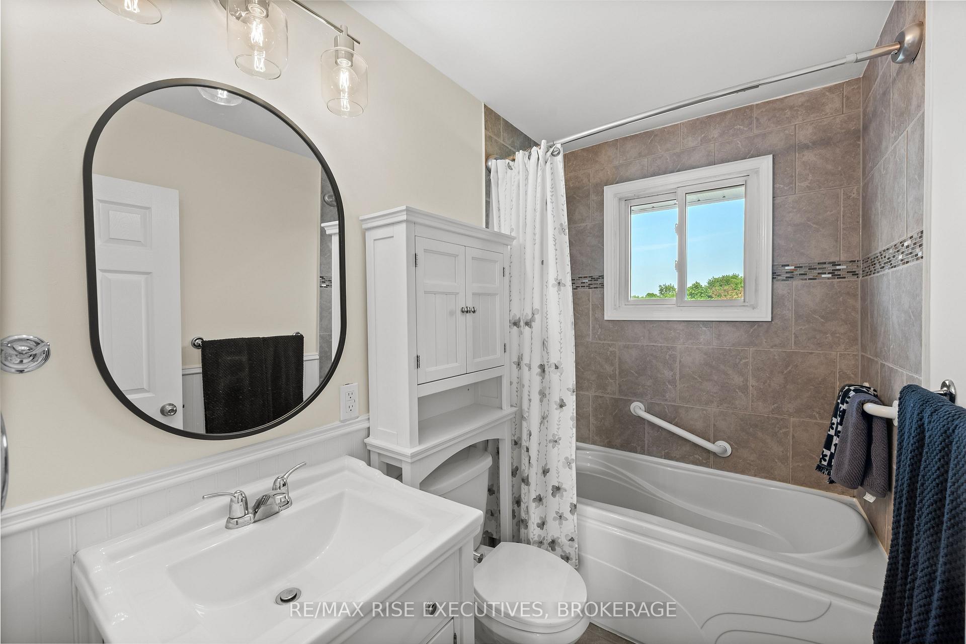 Photo 24 of 3642 Perth Road, Frontenac, Frontenac South — HOMEH
