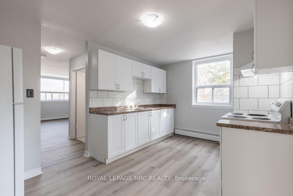 Photo 7 of Unit Unit 4E, 3-5 Olive Street, Grimsby, Grimsby Beach — HOMEH
