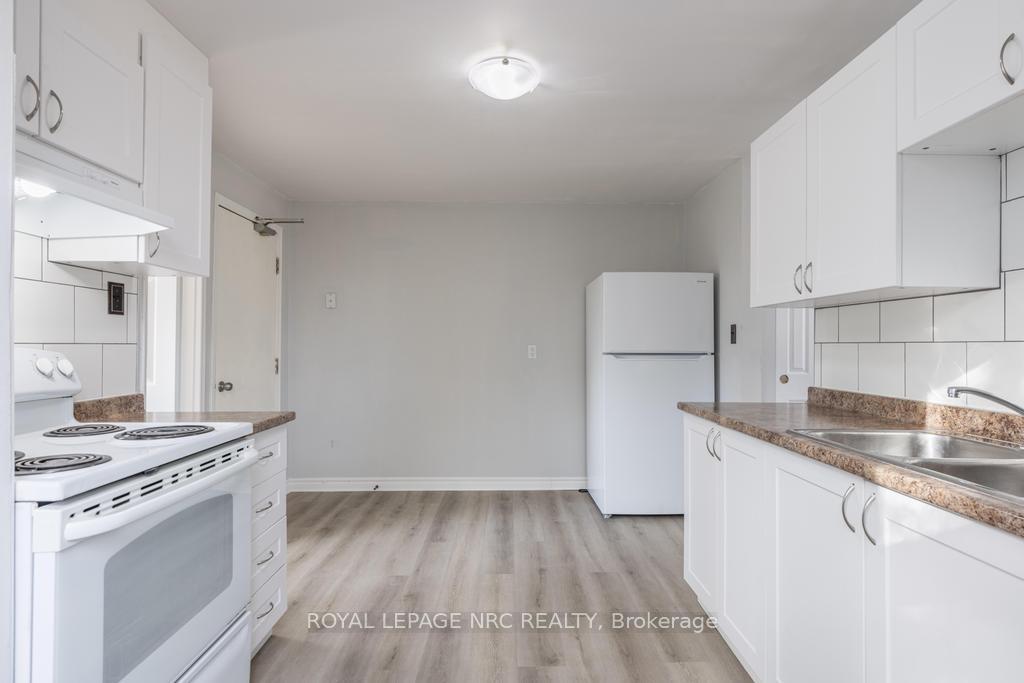 Photo 9 of Unit Unit 4E, 3-5 Olive Street, Grimsby, Grimsby Beach — HOMEH