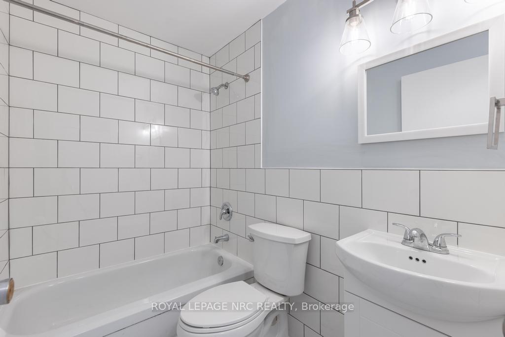 Photo 12 of Unit Unit 4E, 3-5 Olive Street, Grimsby, Grimsby Beach — HOMEH