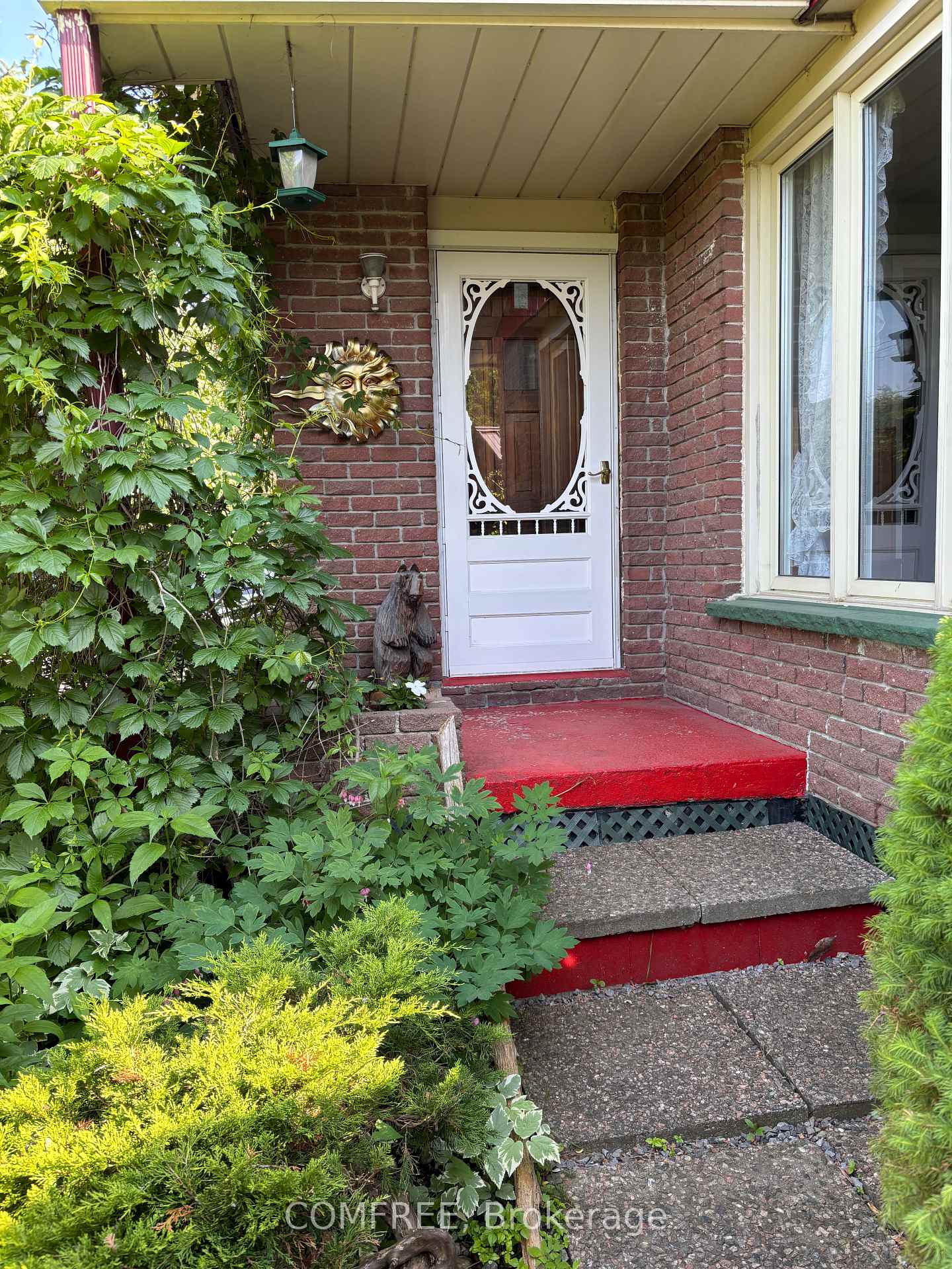 Photo 2 of 8770 Bank Street, Ottawa, Vernon — HOMEH