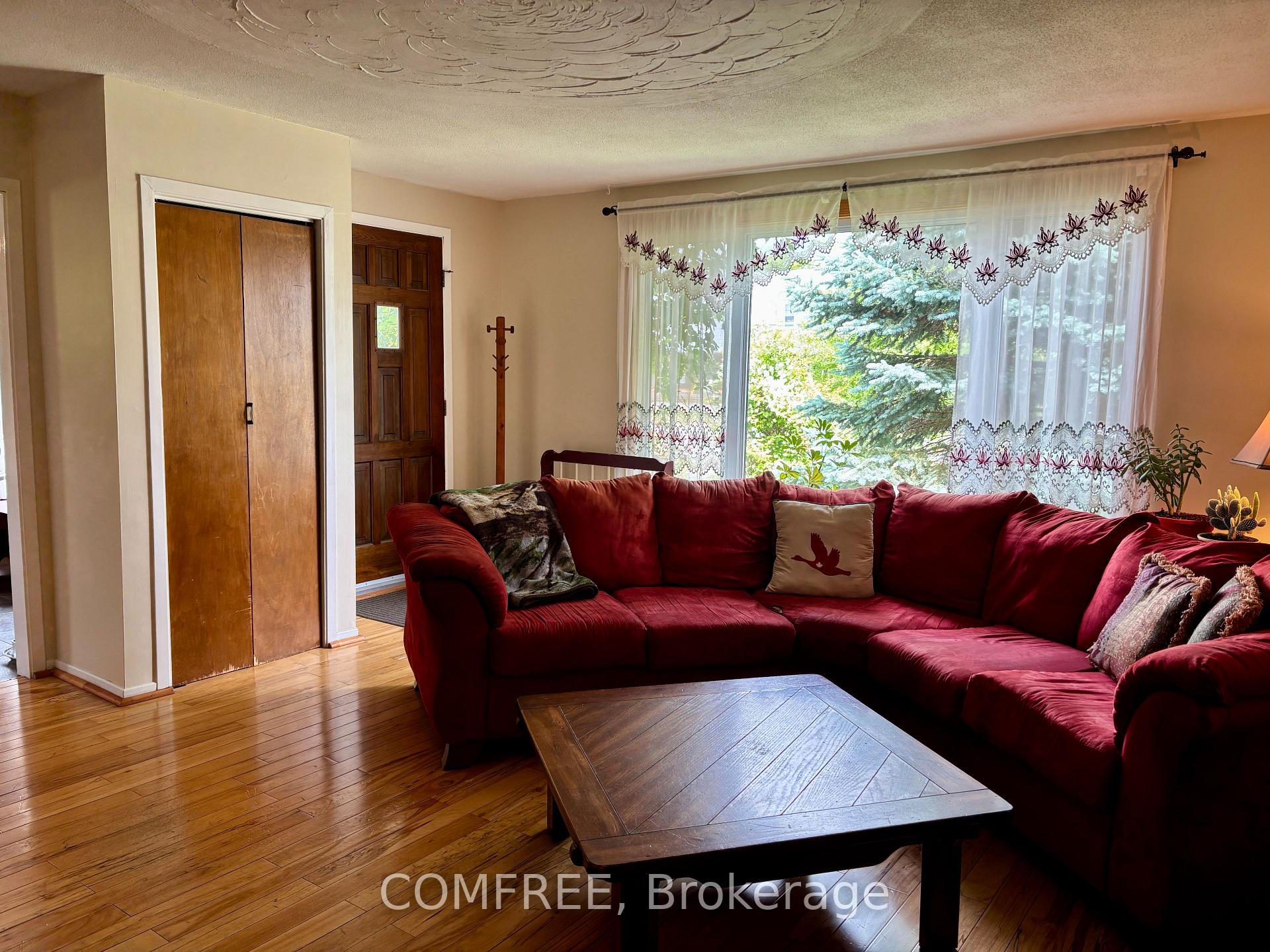 Photo 6 of 8770 Bank Street, Ottawa, Vernon — HOMEH