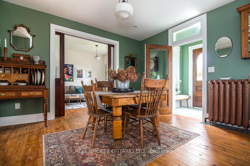 Photo 3 of 1083 Colborne Street E, Brant, Brantford Twp — HOMEH