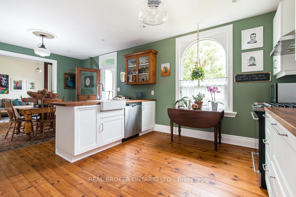Photo 7 of 1083 Colborne Street E, Brant, Brantford Twp — HOMEH