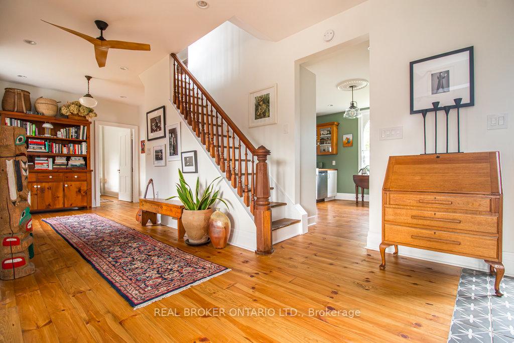 Photo 10 of 1083 Colborne Street E, Brant, Brantford Twp — HOMEH