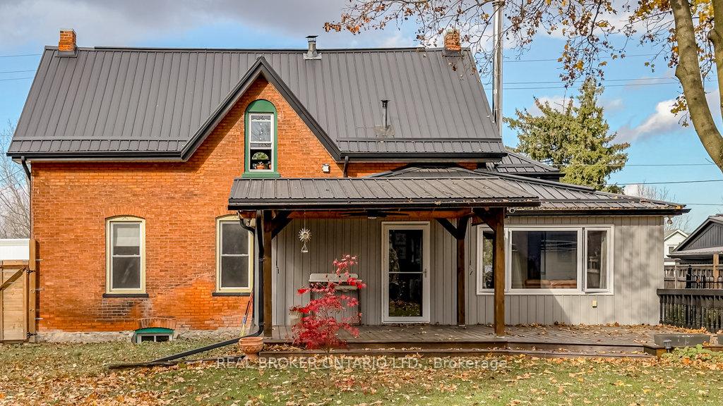 Photo 23 of 1083 Colborne Street E, Brant, Brantford Twp — HOMEH