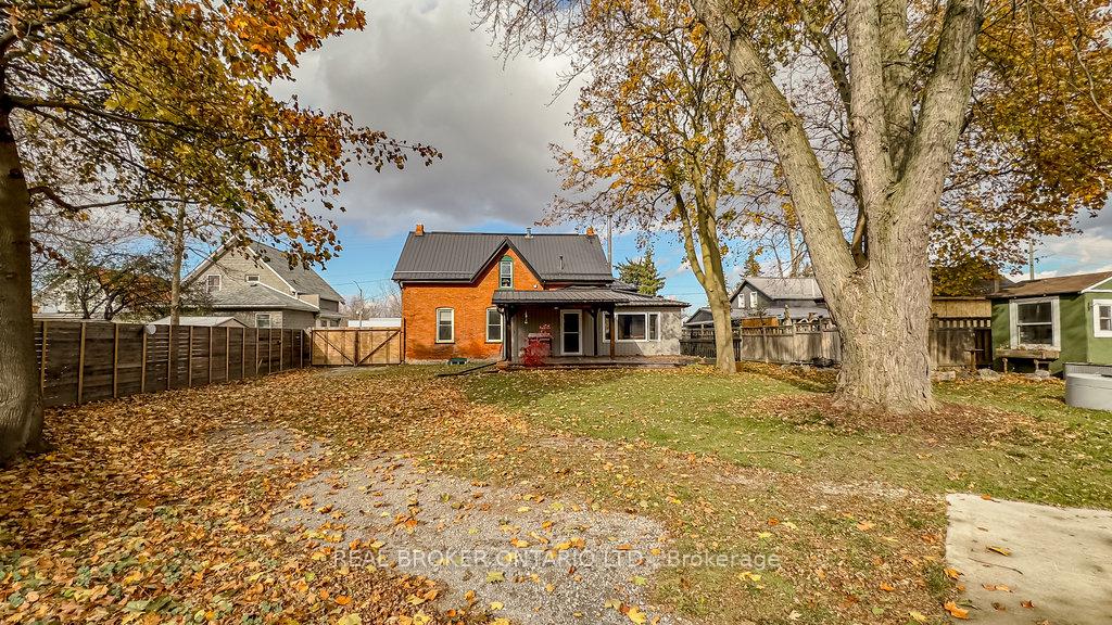 Photo 24 of 1083 Colborne Street E, Brant, Brantford Twp — HOMEH