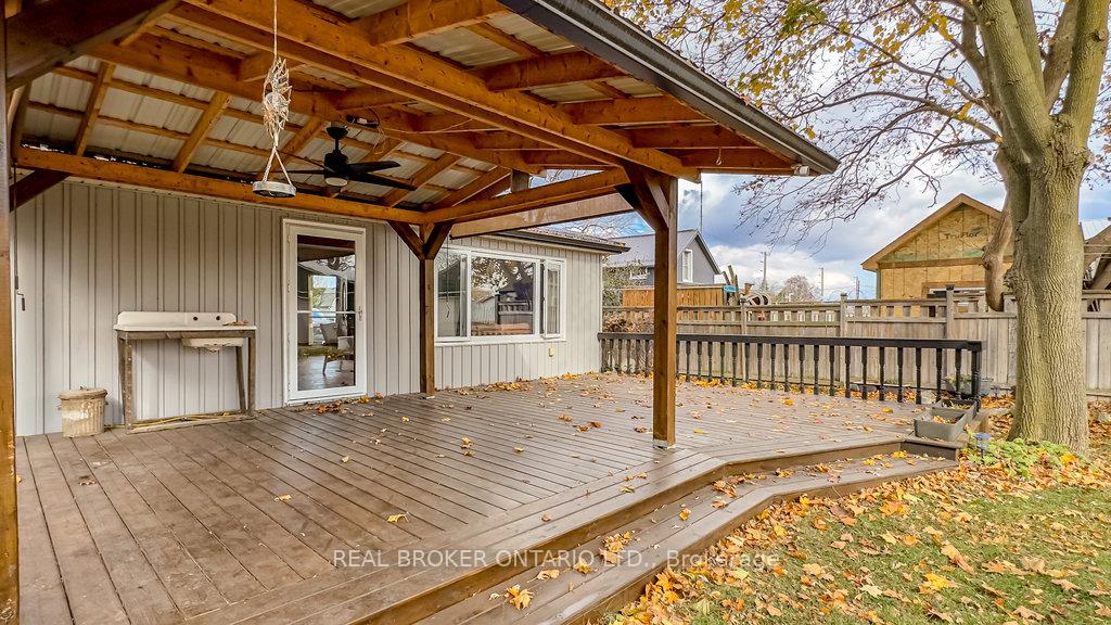 Photo 27 of 1083 Colborne Street E, Brant, Brantford Twp — HOMEH