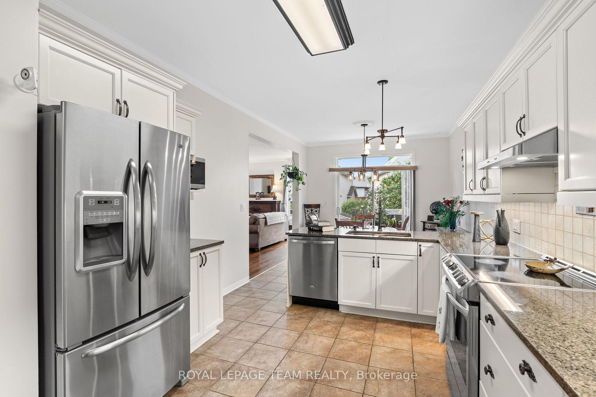 Photo 9 of 275 Berrigan Drive, Ottawa, Barrhaven - Longfields — HOMEH