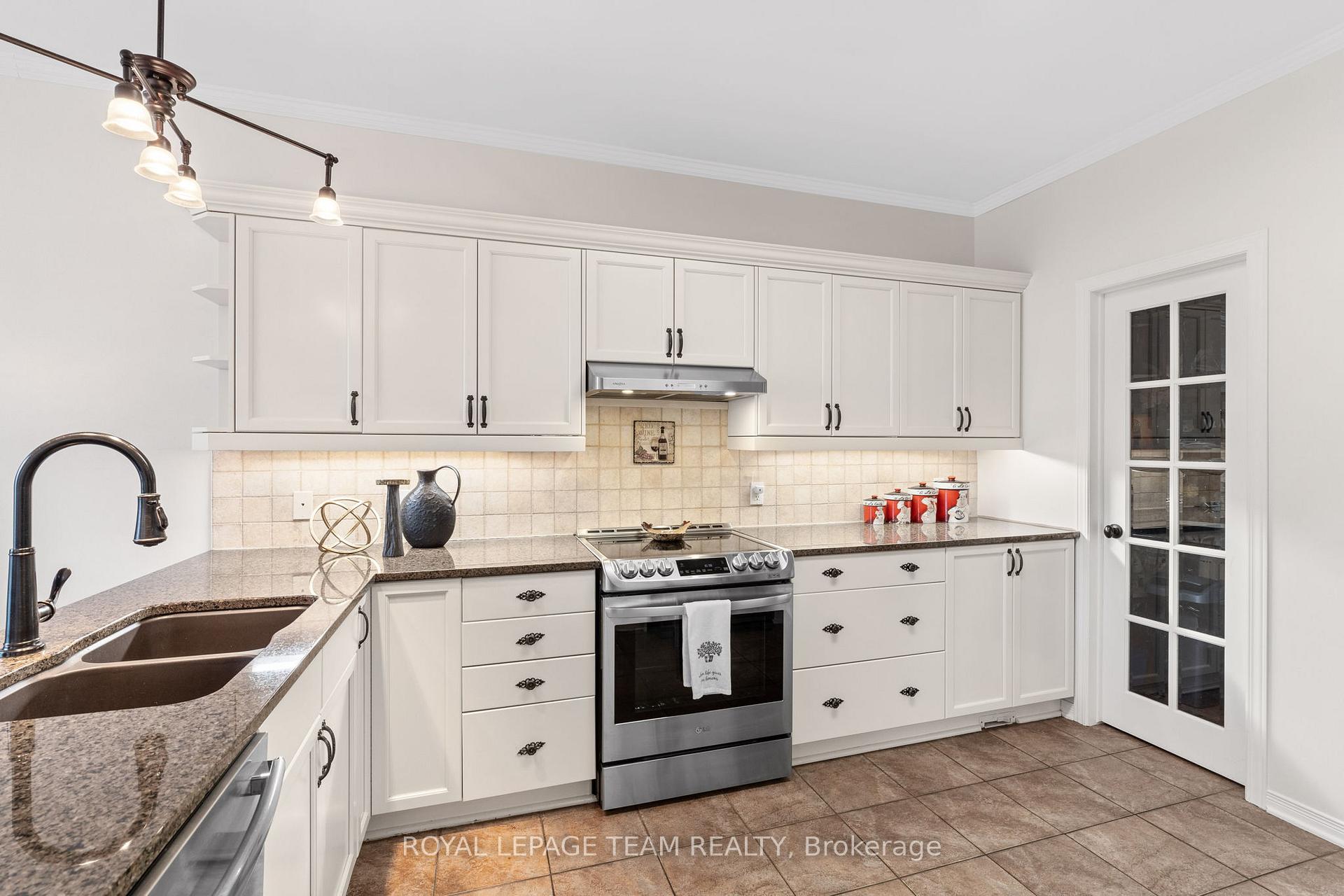 Photo 11 of 275 Berrigan Drive, Ottawa, Barrhaven - Longfields — HOMEH