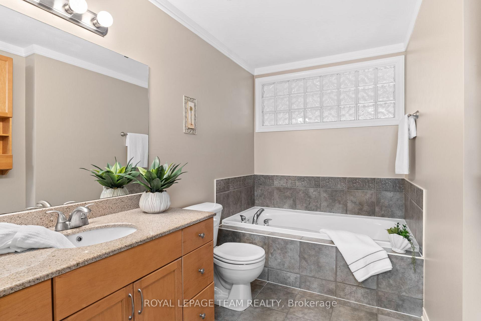 Photo 27 of 275 Berrigan Drive, Ottawa, Barrhaven - Longfields — HOMEH