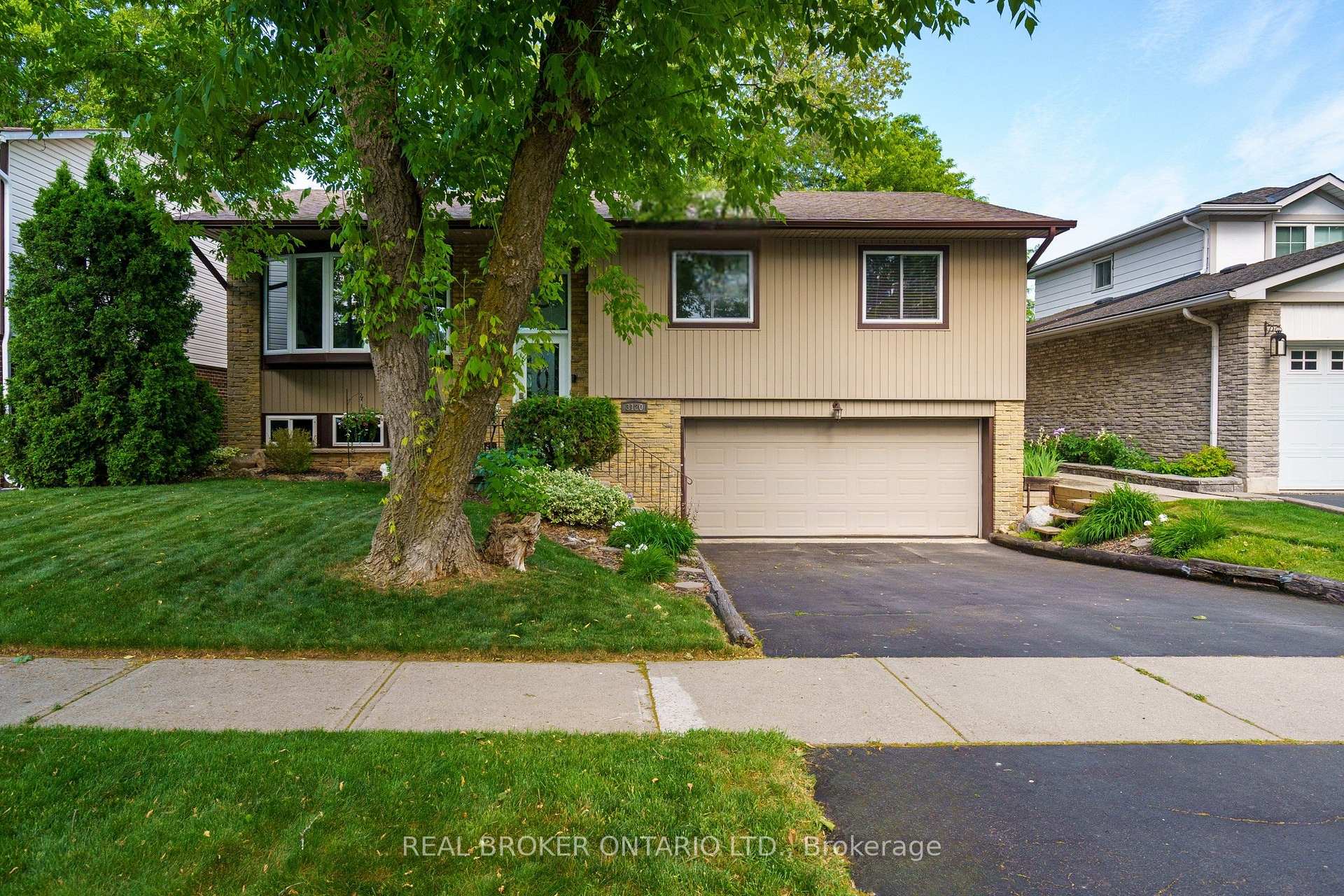 Front of 3120 Bentworth Drive
