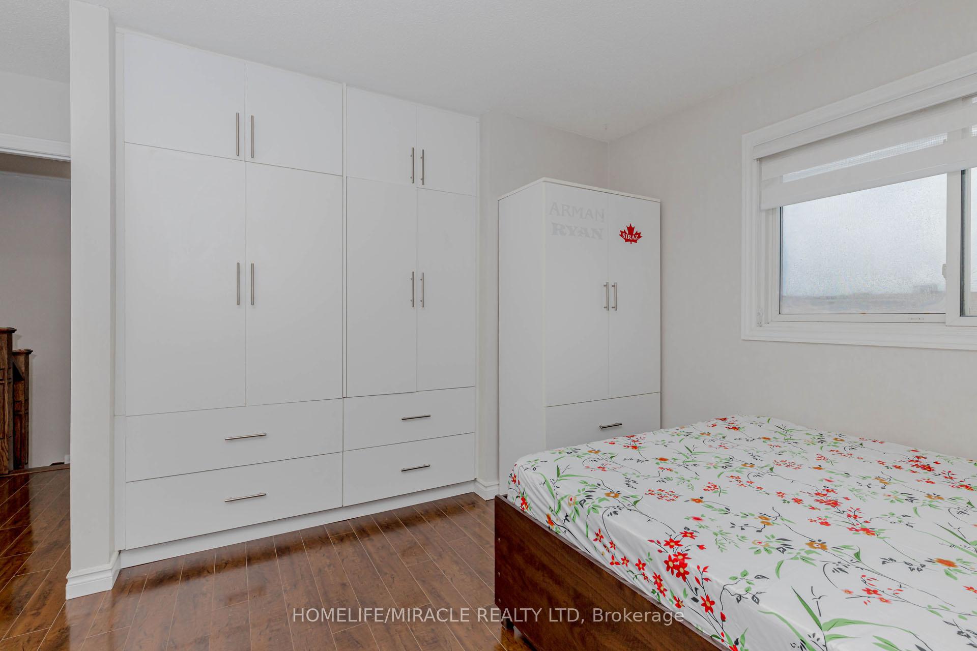 Photo 33 of 10 Festoon Place, Brampton, Southgate — HOMEH