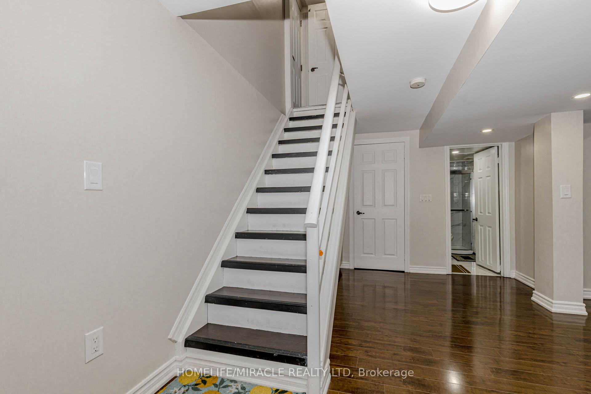 Photo 40 of 10 Festoon Place, Brampton, Southgate — HOMEH