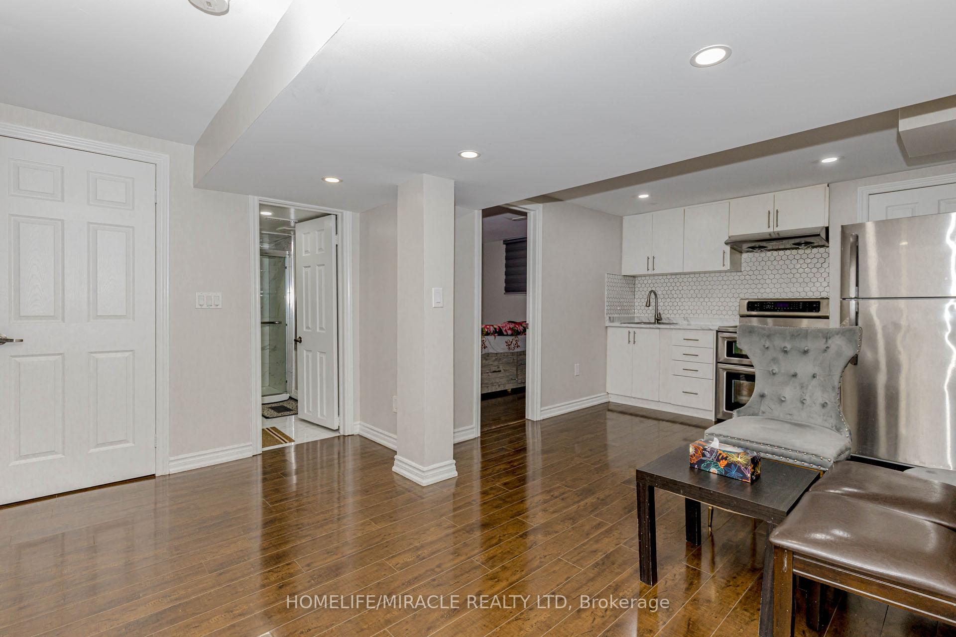 Photo 42 of 10 Festoon Place, Brampton, Southgate — HOMEH