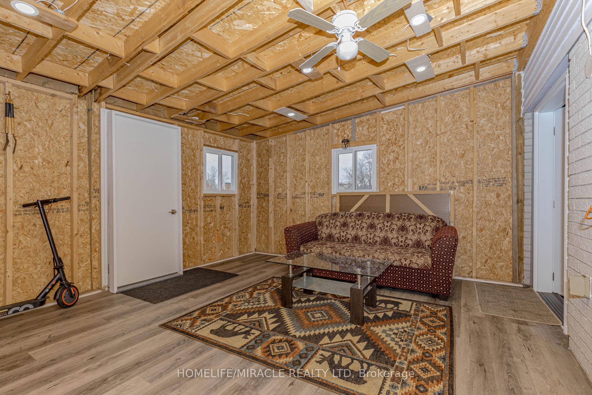 Photo 48 of 10 Festoon Place, Brampton, Southgate — HOMEH