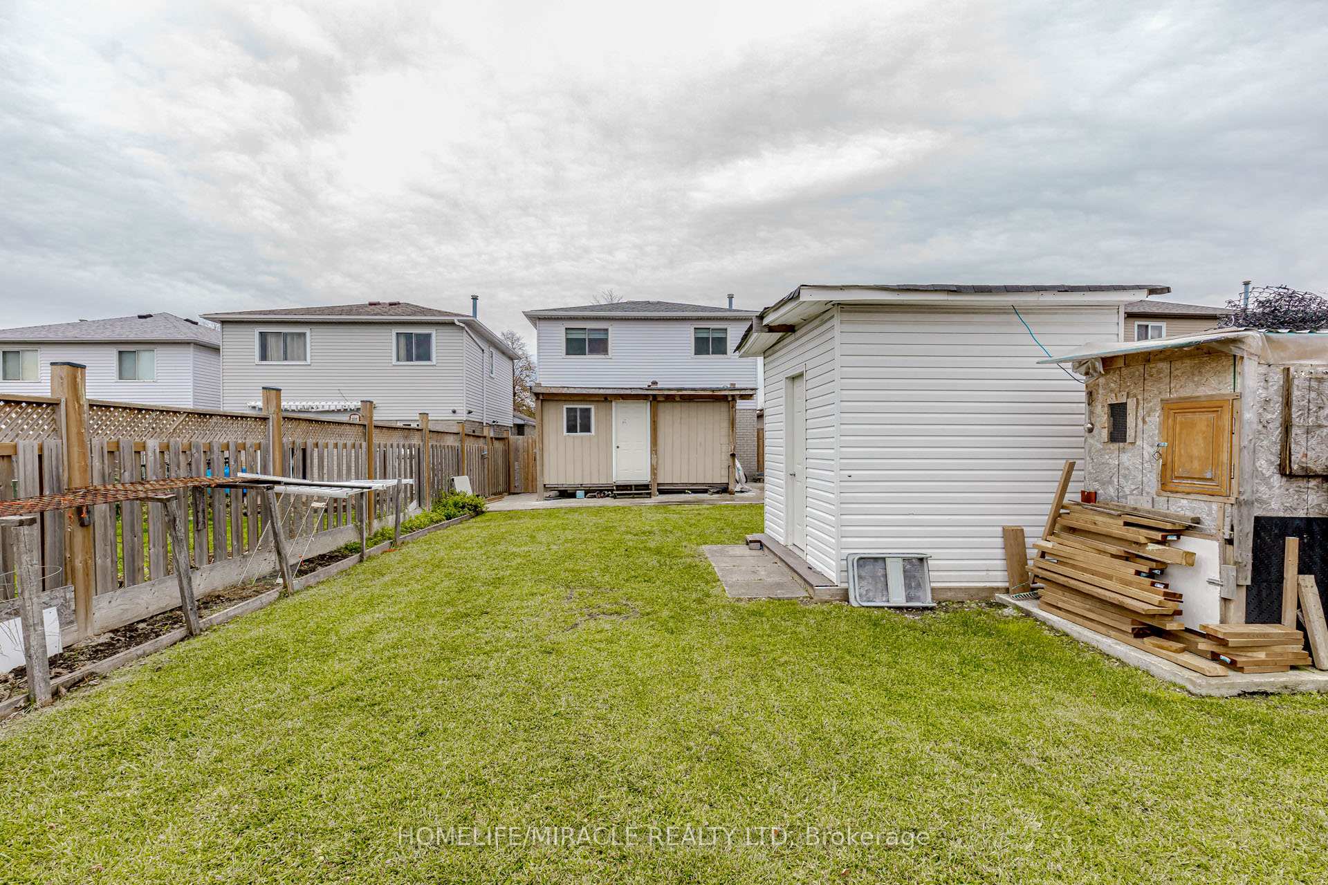 Photo 51 of 10 Festoon Place, Brampton, Southgate — HOMEH
