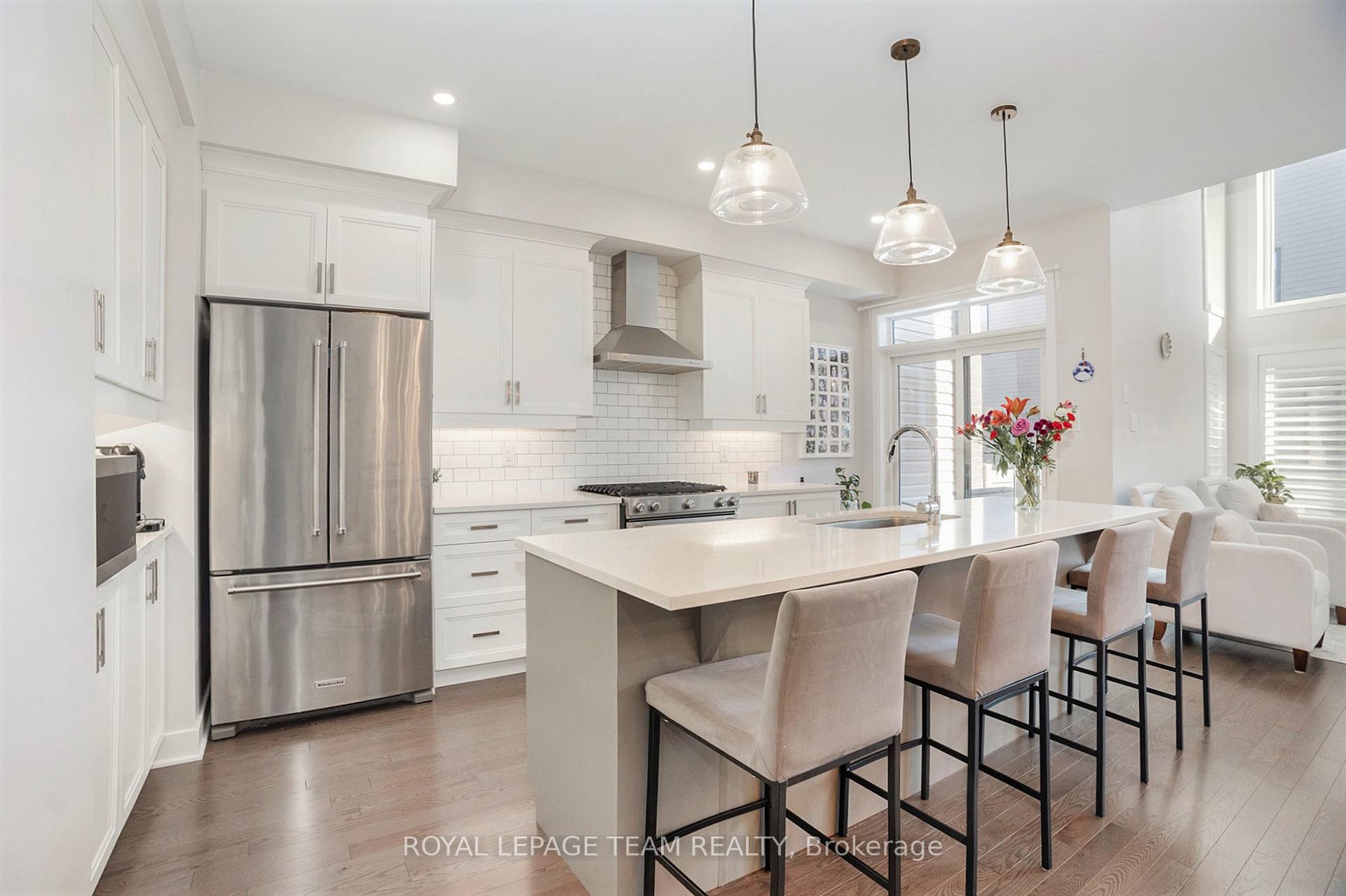 Photo 5 of 284 Dolce Crescent, Ottawa, Riverside South/Gloucester Glen — HOMEH
