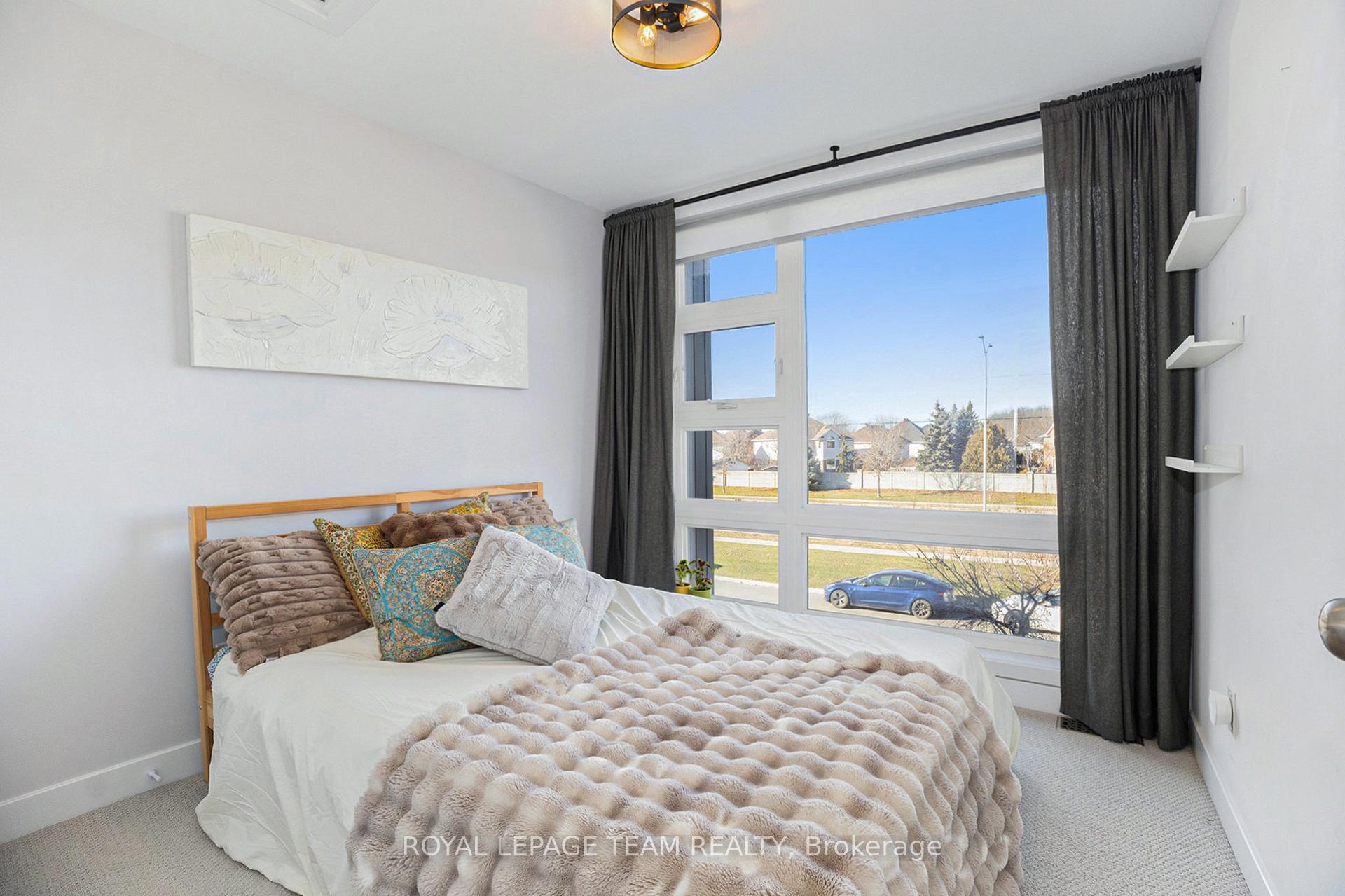 Photo 19 of 284 Dolce Crescent, Ottawa, Riverside South/Gloucester Glen — HOMEH