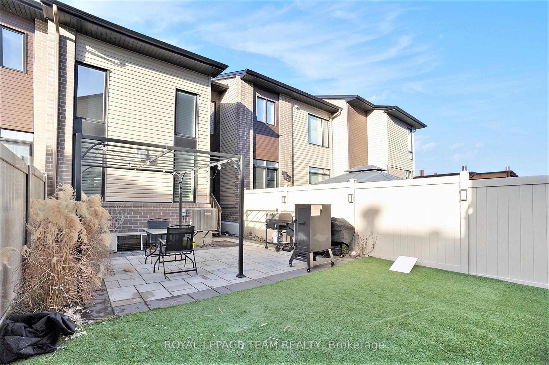 Photo 23 of 284 Dolce Crescent, Ottawa, Riverside South/Gloucester Glen — HOMEH