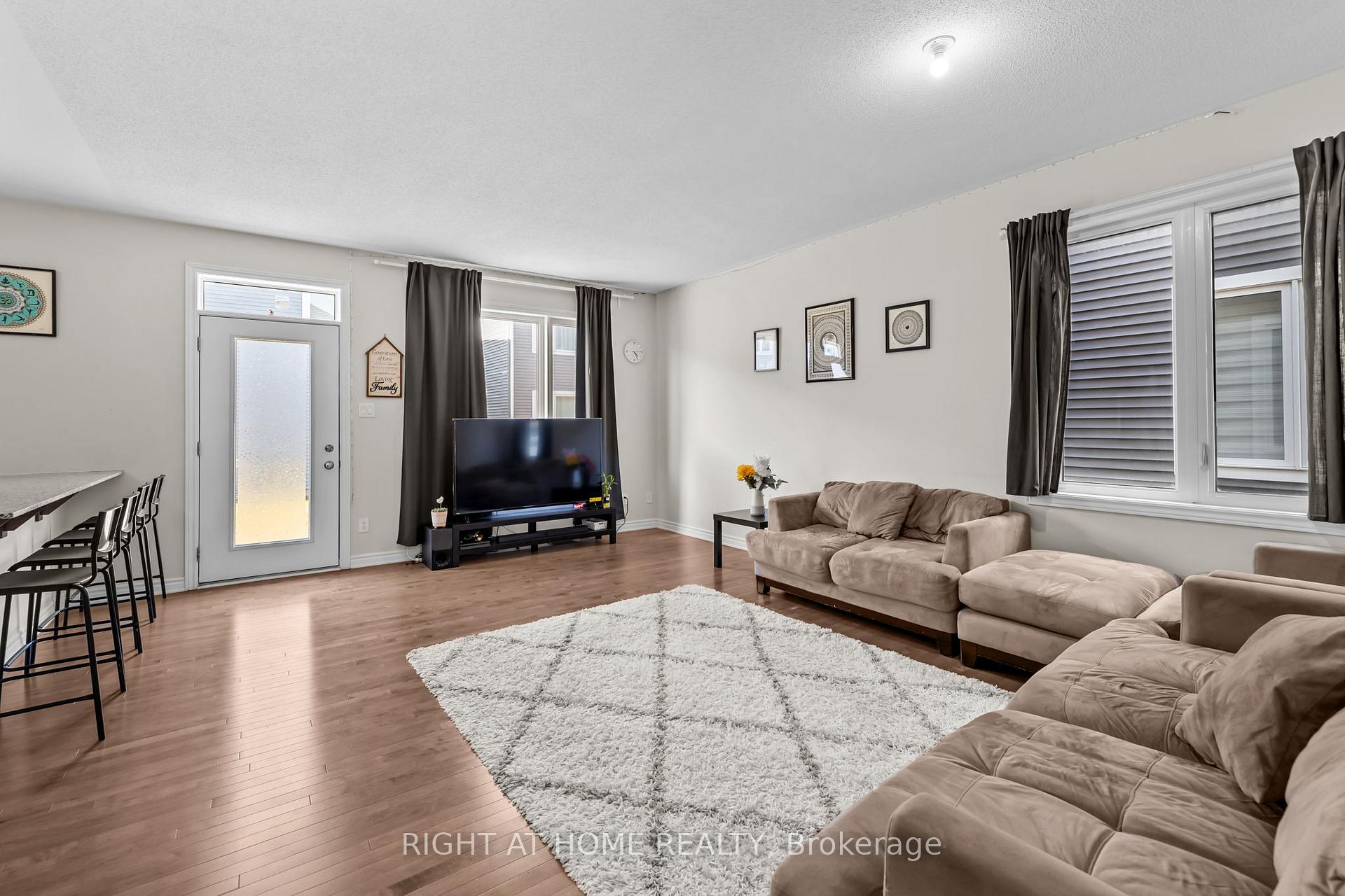 Photo 6 of 55 Focality Crescent, Ottawa, Barrhaven - Half Moon Bay — HOMEH