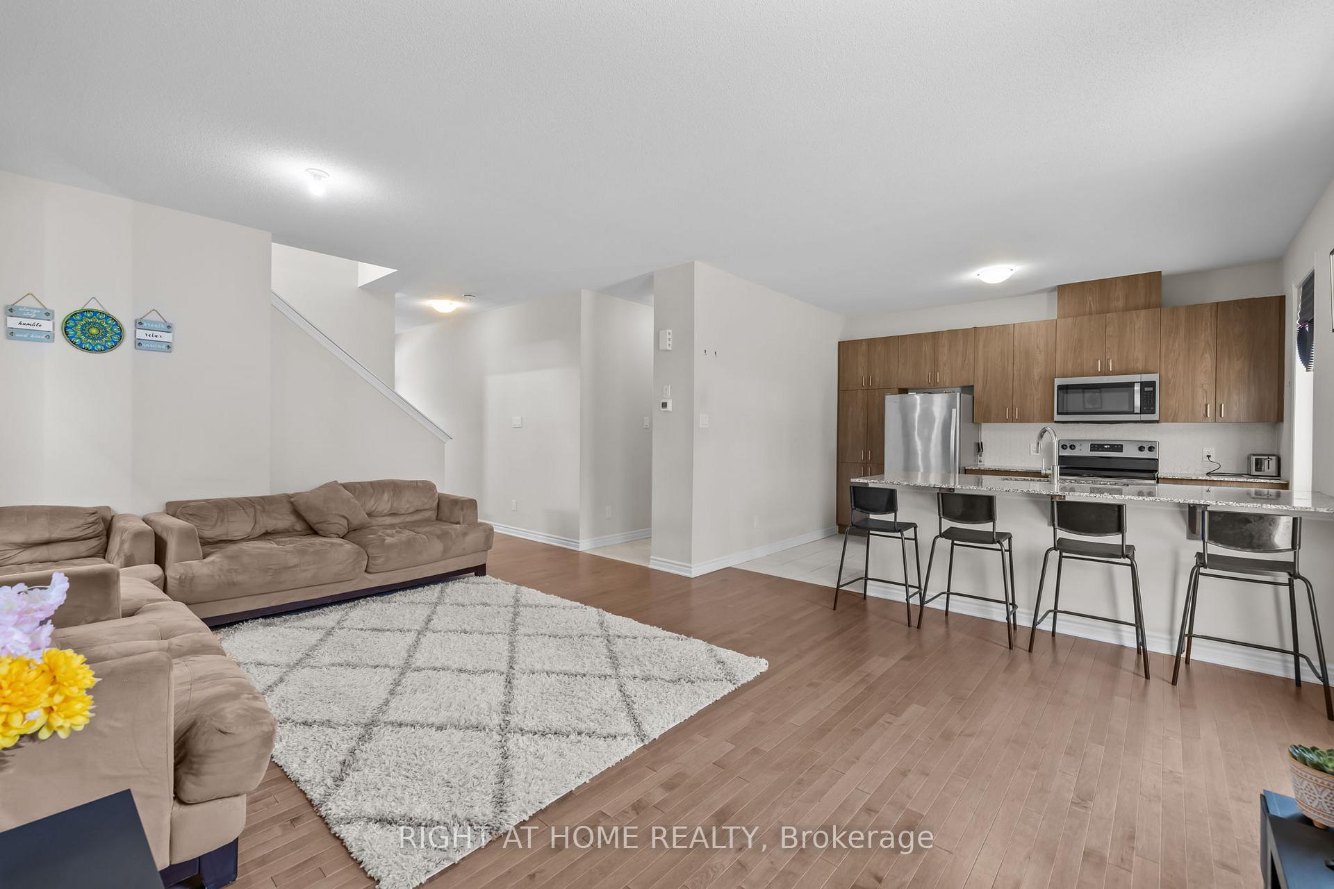 Photo 9 of 55 Focality Crescent, Ottawa, Barrhaven - Half Moon Bay — HOMEH