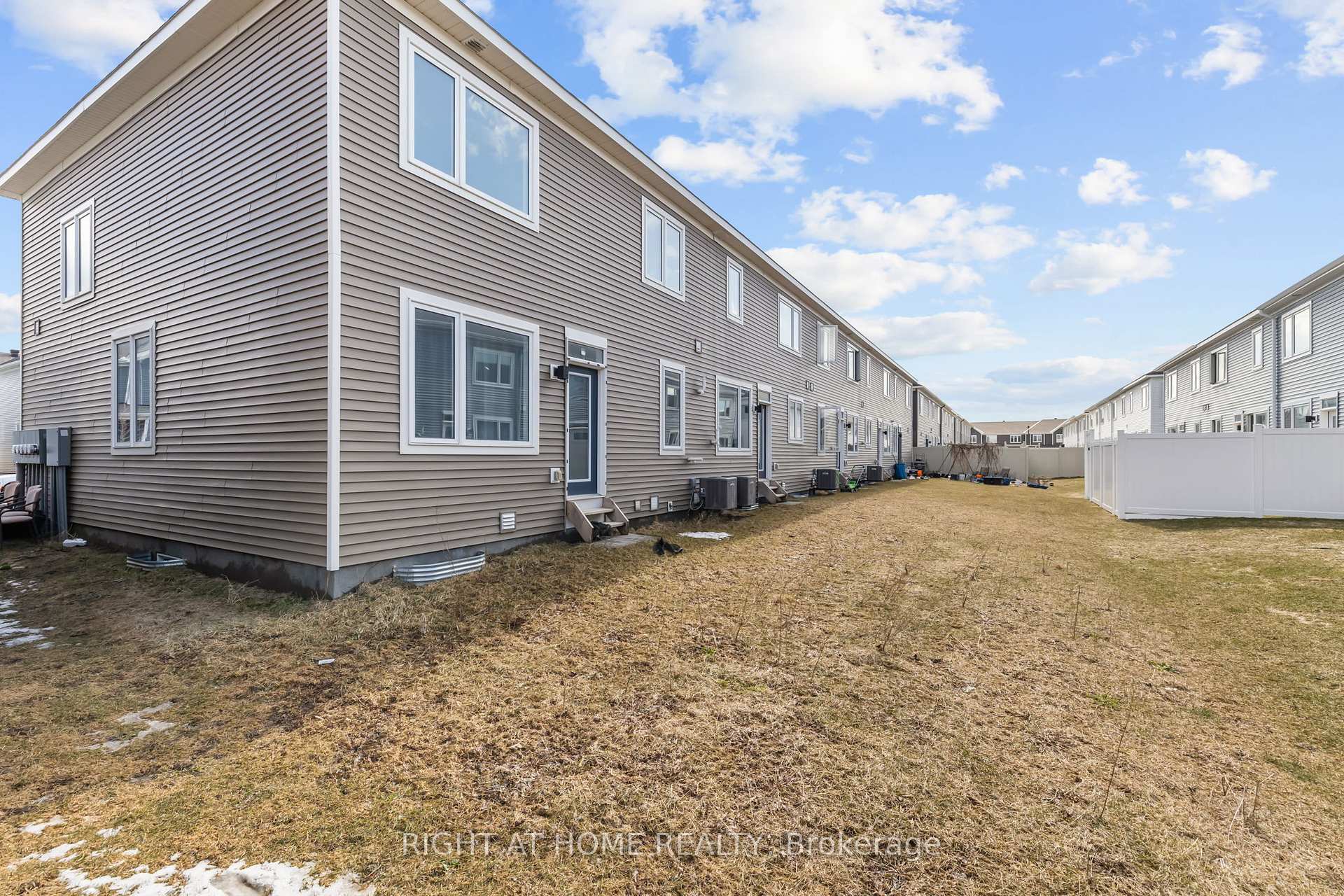 Photo 35 of 55 Focality Crescent, Ottawa, Barrhaven - Half Moon Bay — HOMEH