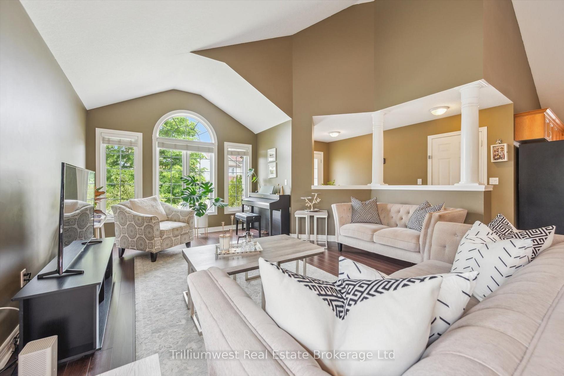 Photo 6 of 72 McArthur Drive, Guelph, Pineridge/Westminster Woods — HOMEH