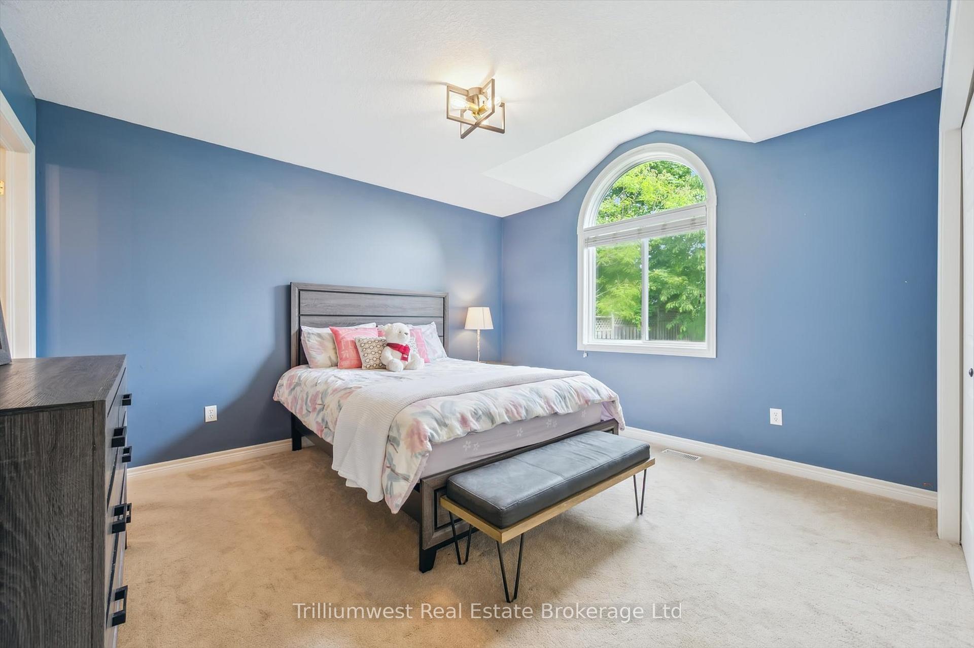 Photo 14 of 72 McArthur Drive, Guelph, Pineridge/Westminster Woods — HOMEH