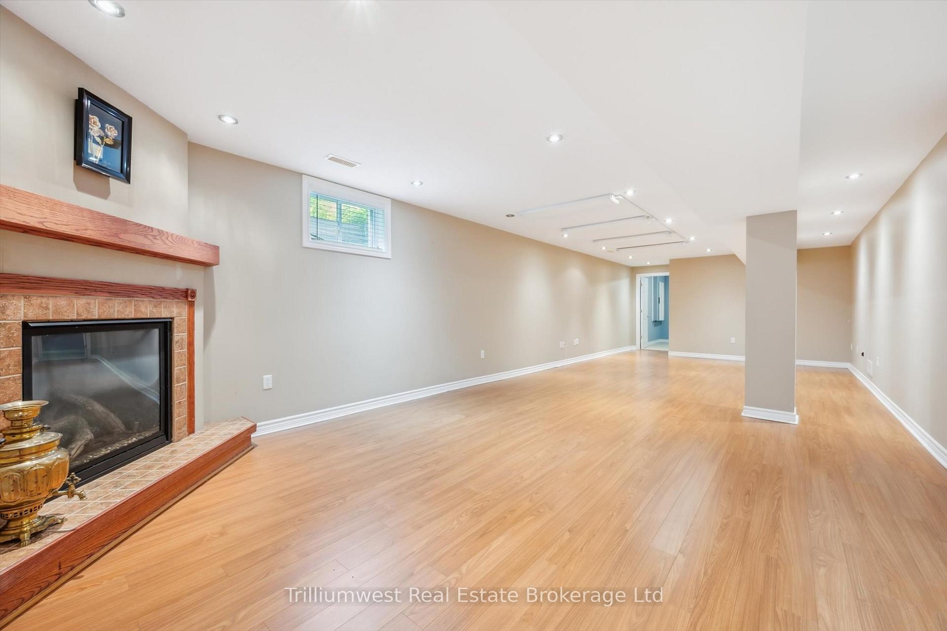 Photo 19 of 72 McArthur Drive, Guelph, Pineridge/Westminster Woods — HOMEH