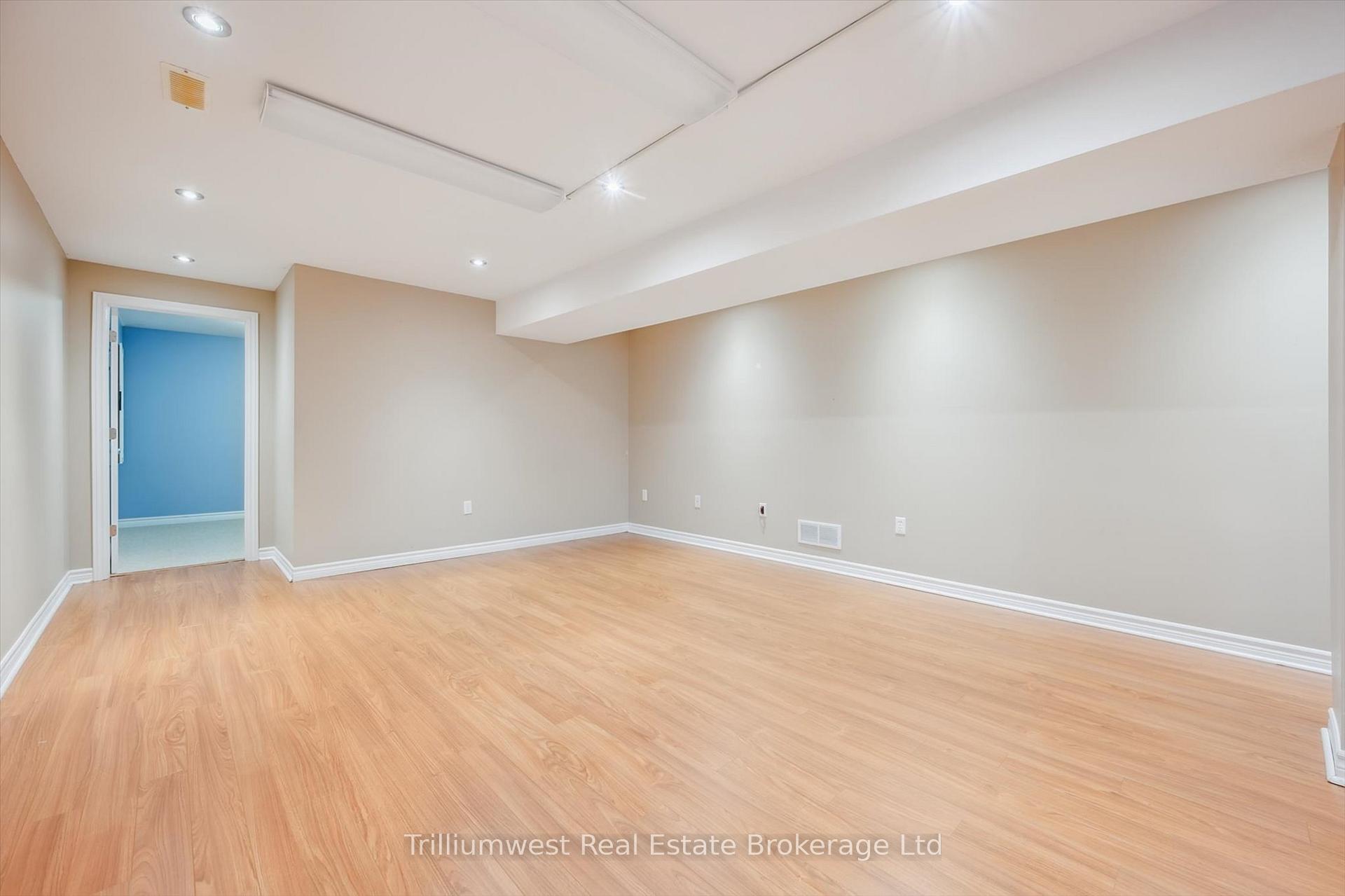 Photo 20 of 72 McArthur Drive, Guelph, Pineridge/Westminster Woods — HOMEH