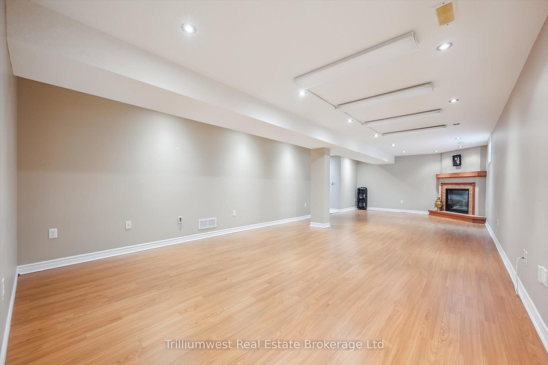 Photo 21 of 72 McArthur Drive, Guelph, Pineridge/Westminster Woods — HOMEH