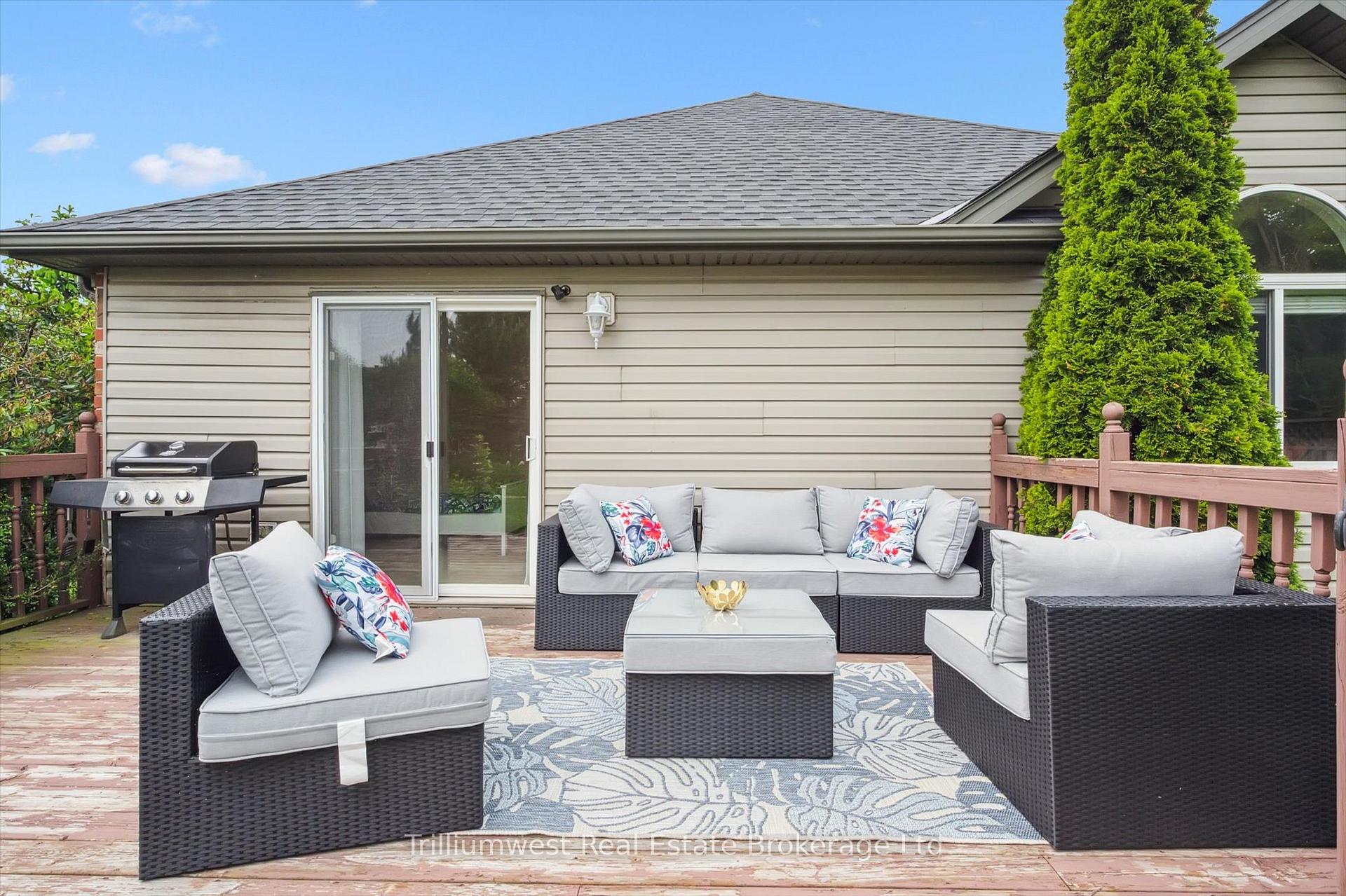 Photo 28 of 72 McArthur Drive, Guelph, Pineridge/Westminster Woods — HOMEH