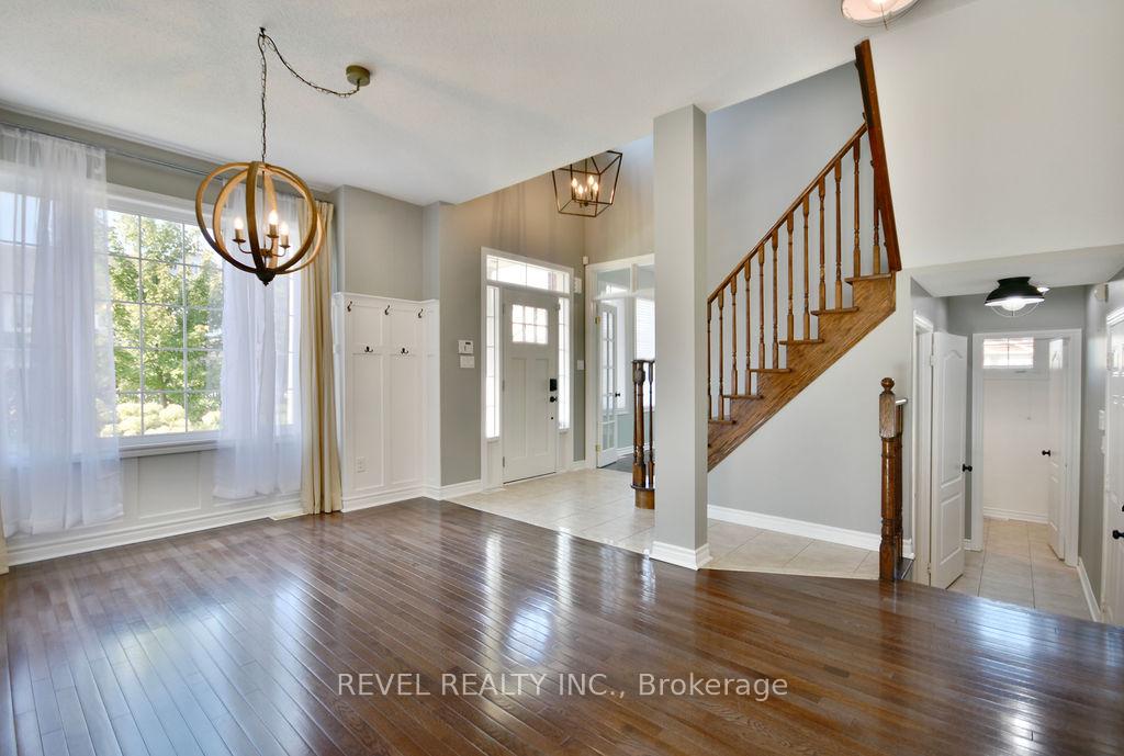 Photo 6 of 166 Succession Crescent, Barrie, Innis-Shore — HOMEH