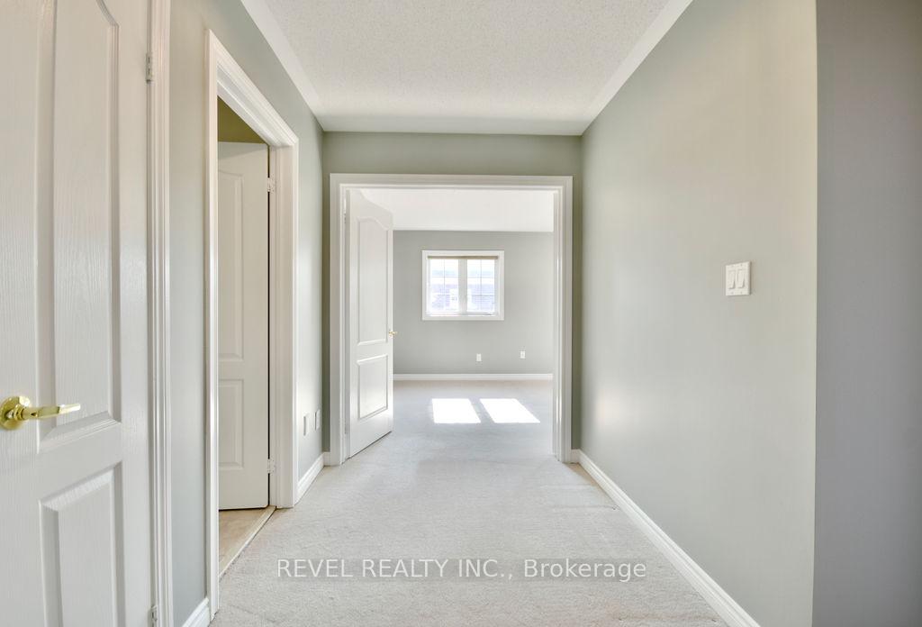 Photo 17 of 166 Succession Crescent, Barrie, Innis-Shore — HOMEH