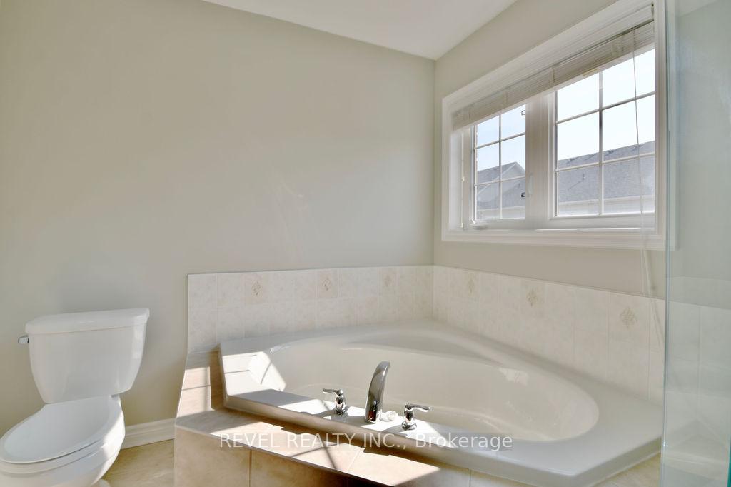 Photo 21 of 166 Succession Crescent, Barrie, Innis-Shore — HOMEH