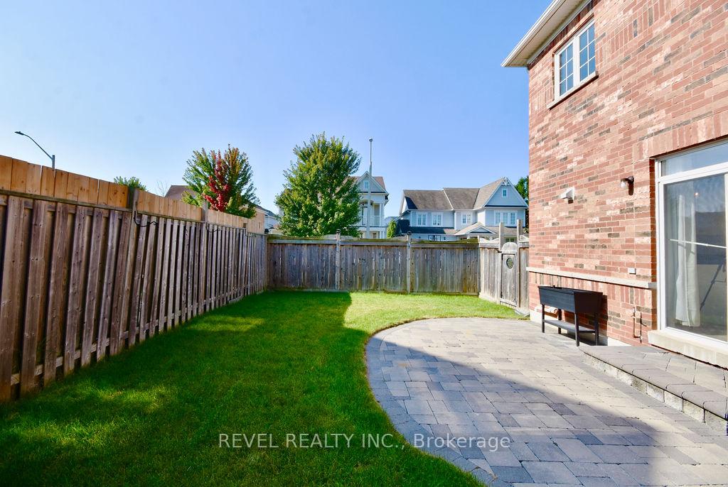 Photo 41 of 166 Succession Crescent, Barrie, Innis-Shore — HOMEH