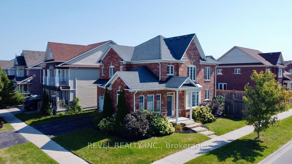 Photo 42 of 166 Succession Crescent, Barrie, Innis-Shore — HOMEH