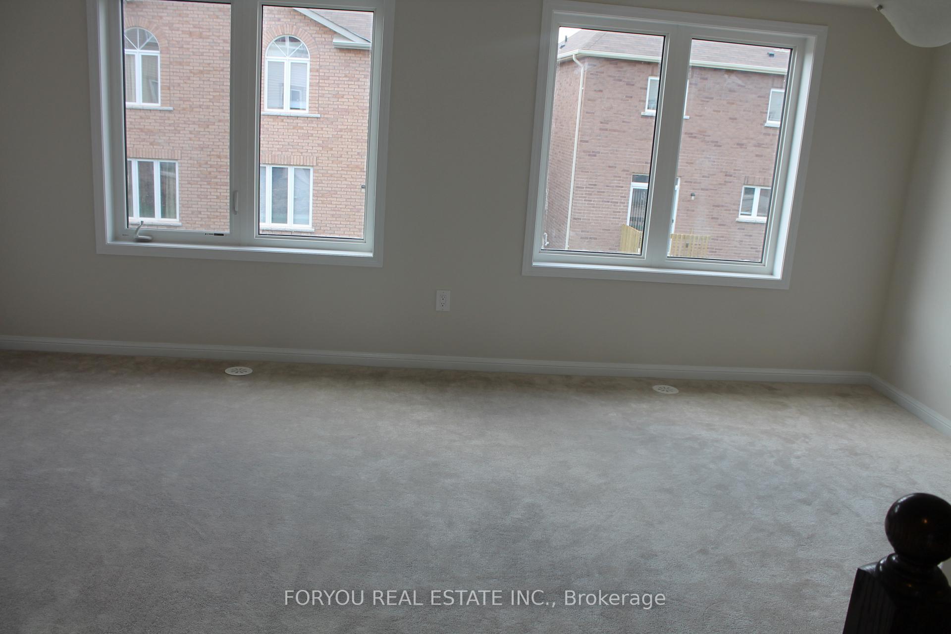 Photo 7 of 26 Memory Lane, Brampton, Northwest Brampton — HOMEH