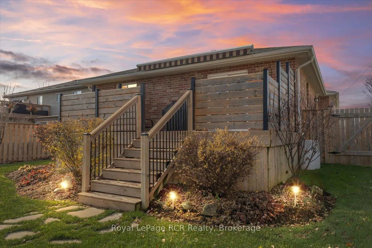 Photo 492 of 219 16th Avenue Crescent, Hanover — HOMEH
