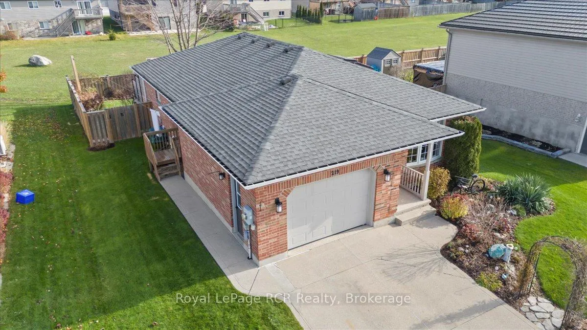 Photo 542 of 219 16th Avenue Crescent, Hanover — HOMEH