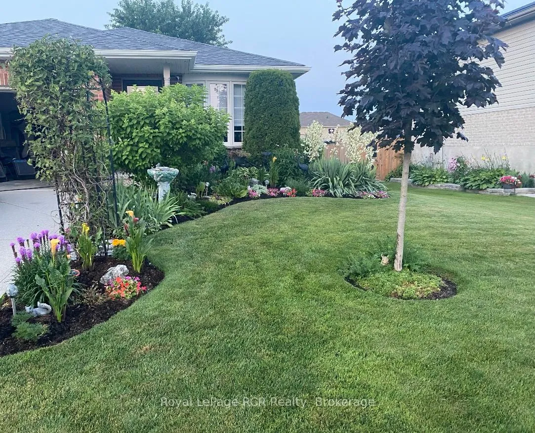 Photo 590 of 219 16th Avenue Crescent, Hanover — HOMEH