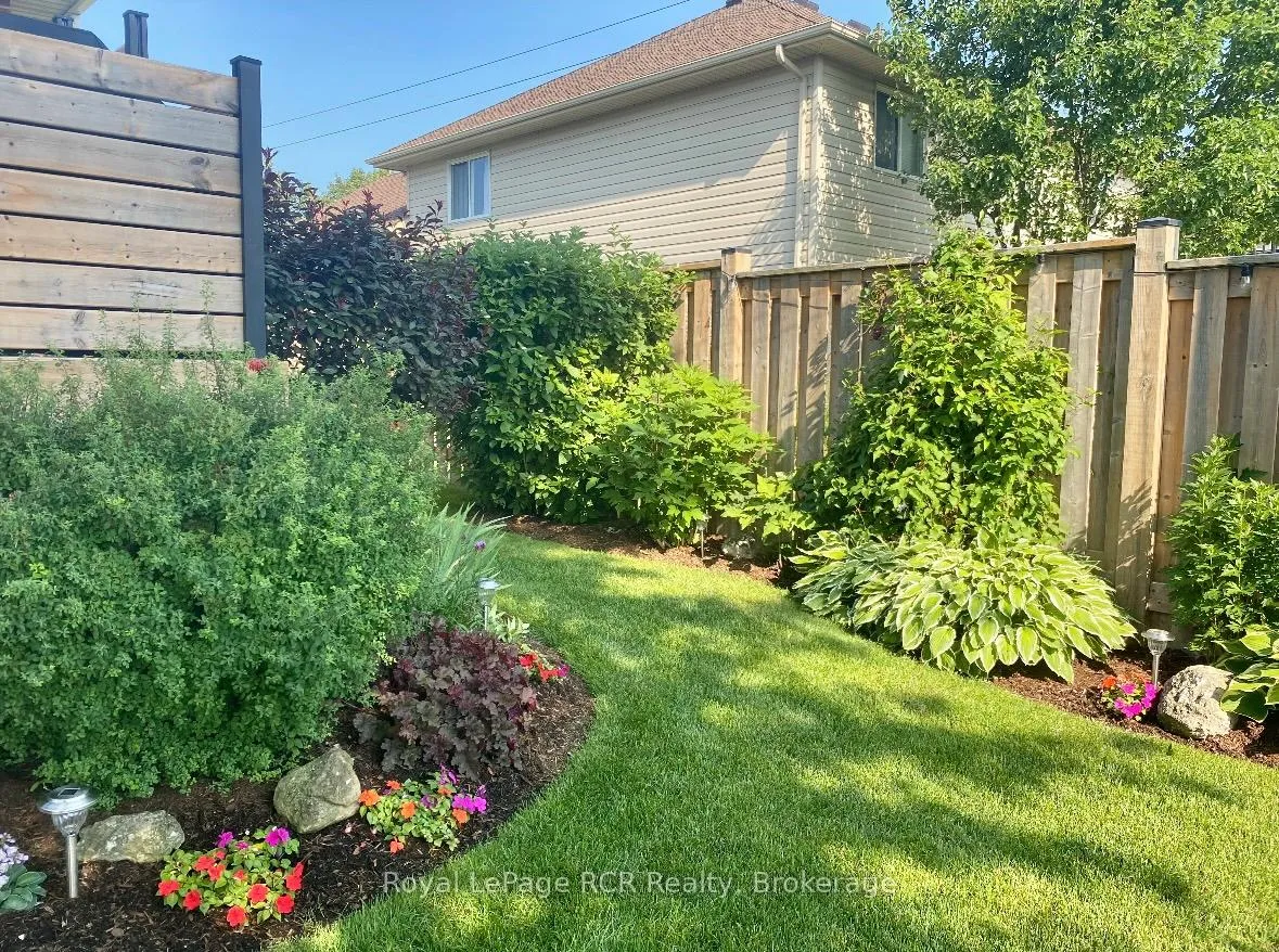 Photo 638 of 219 16th Avenue Crescent, Hanover — HOMEH