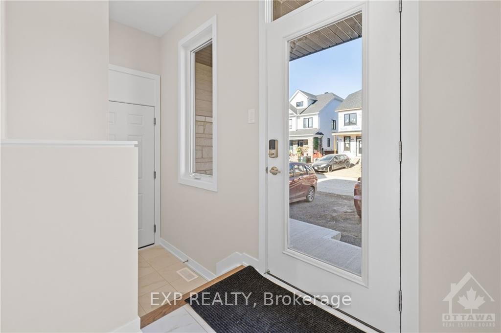 Photo 2 of 373 Peninsula Road, Ottawa, Barrhaven - Heritage Park — HOMEH