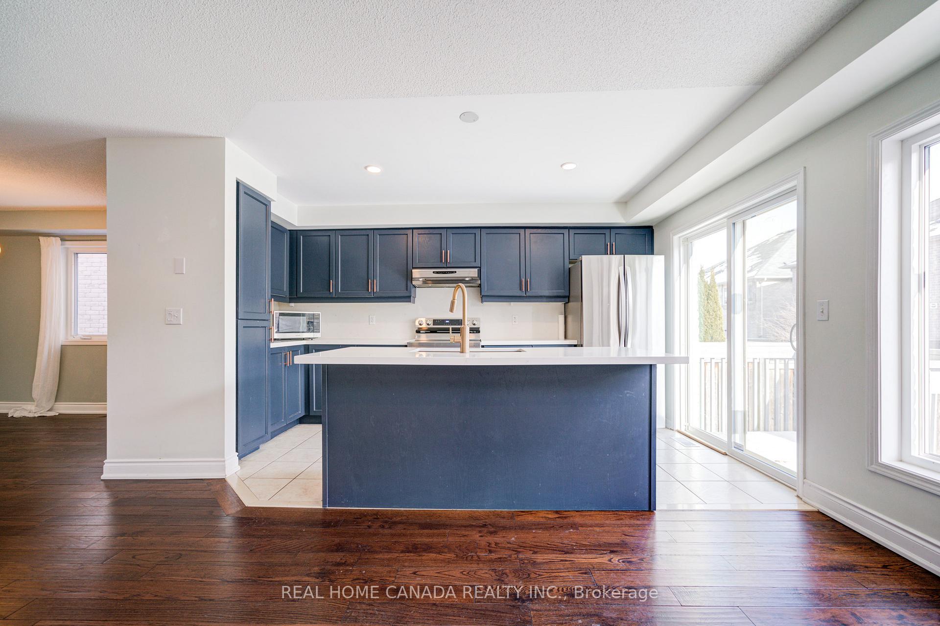 Photo 11 of 4222 Prudham Ave, Burlington, Alton — HOMEH
